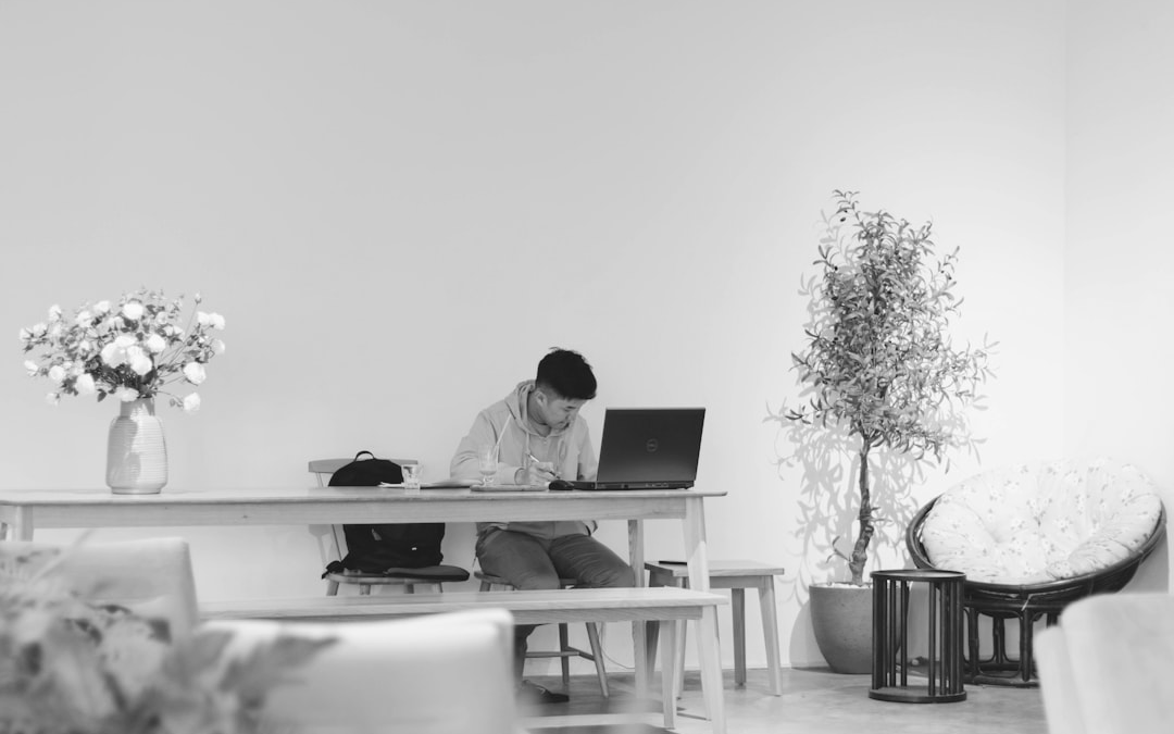 What are Massive Open Online Course (OLX)?